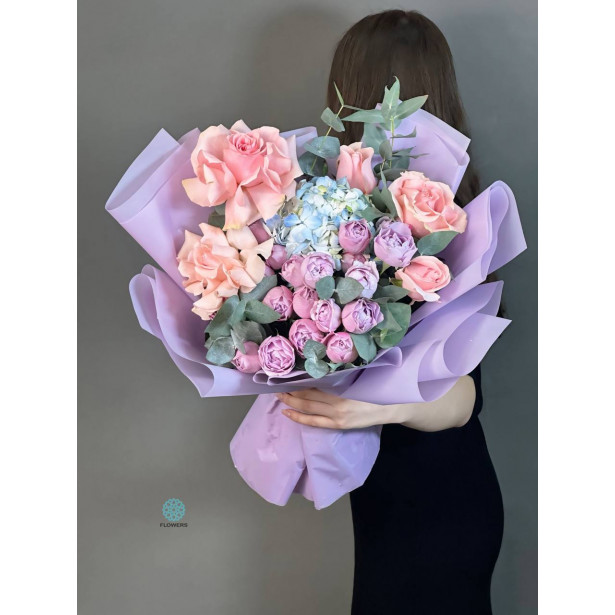 Soft Mixed Flowers Bouquet